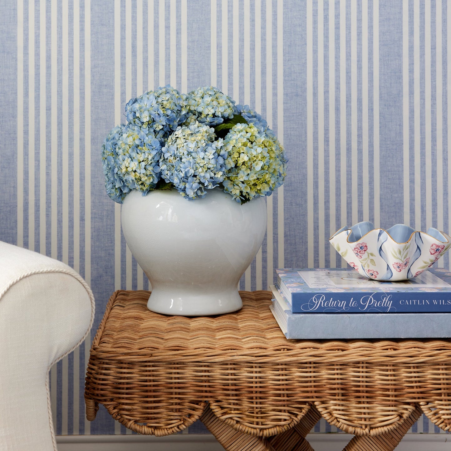 White Crackle Small Jar